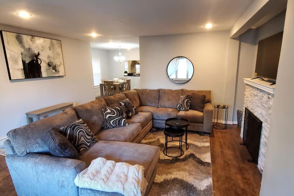 Quiet 3 Bedroom Apartment In Private Home New York Eksteriør bilde