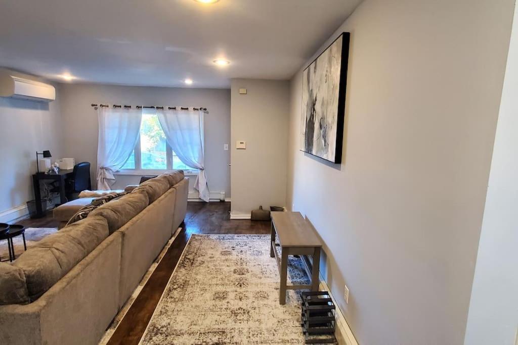 Quiet 3 Bedroom Apartment In Private Home New York Eksteriør bilde